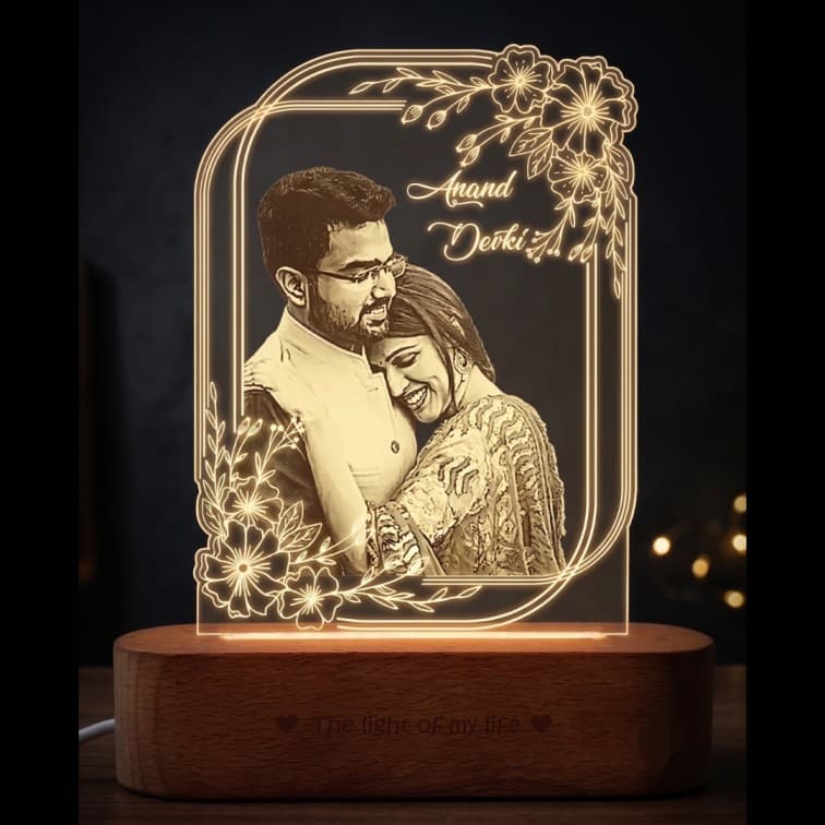 Personalized Engraved Portrait Lamp with Wooden Base image 3